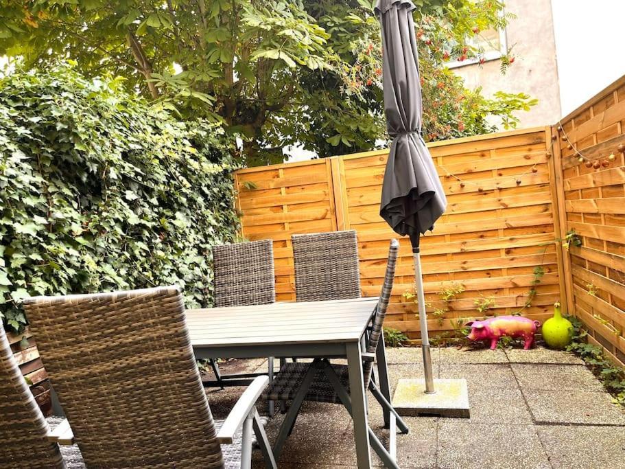 Doppelzimmer Mit Terrasse In Privatem Zuhause Любек Екстер'єр фото
