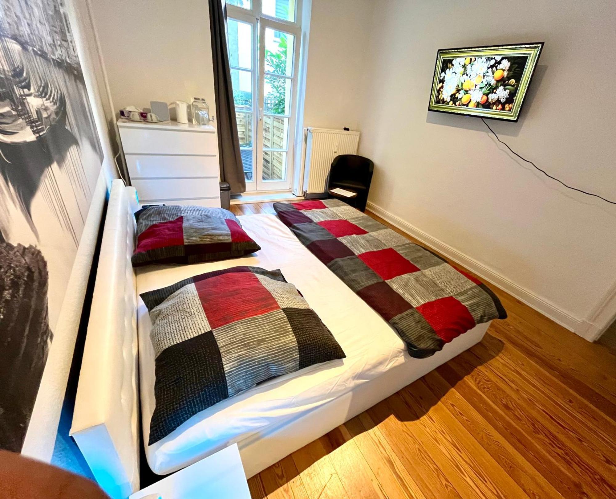 Doppelzimmer Mit Terrasse In Privatem Zuhause Любек Екстер'єр фото